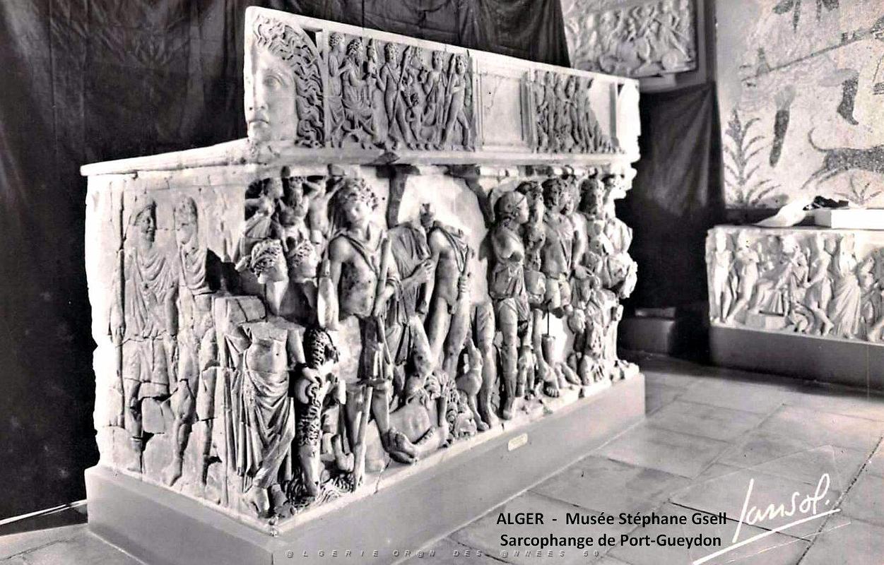 Alger - Musee Stephane Gsell - Sarcophage de Port-Gueydon.jpg